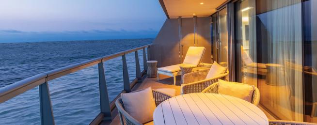 Intimate Ships